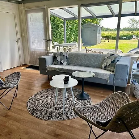 Wildrijk 104 Sint Maartensvlotbrug